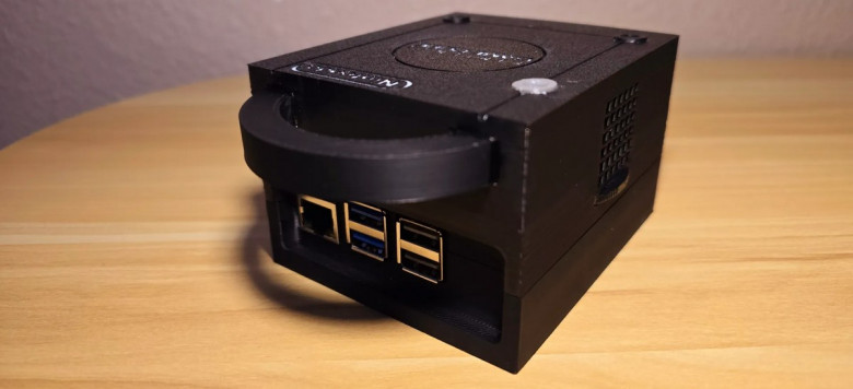 Энтузиасты разработали корпус GameCube для Raspberry Pi, который можно распечатать на 3D-принтере